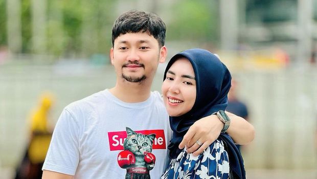Angga Wijaya dan Nurul Kamaria