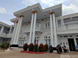 Cerita Proses Dibangunnya Kantor Desa Rancah Bak Mansion di Eropa
