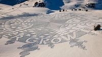 Crop Circle Karya Seniman Inggris Mejeng di Pegunungan Davos