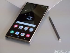 Rumor Samsung Akan Hidupkan Kembali Nama Note untuk Galaxy S26 Rumor Samsung Akan Hidupkan Kembali Nama Note untuk Galaxy S26