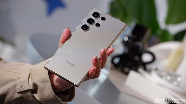 Penampakan Galaxy S24 Ultra 5G, HP Samsung Mewah Berbodi Titanium