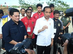 Jokowi Tinjau Pusat Pelatihan PSSI di IKN: Juni Sudah Bisa Dipakai Jokowi Tinjau Pusat Pelatihan PSSI di IKN: Juni Sudah Bisa Dipakai