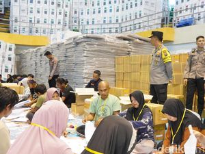 Kabid Propam Polda Riau Pantau Petugas Jaga Kantor KPU Kampar