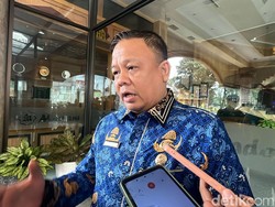 Paman Bobby Nasution Ambil Formulir Pendaftaran Walkot Medan ke PDIP