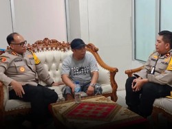 Kapolres Jakut Jenguk Ketua RT Korban Begal Bersenjata Airsoft Gun