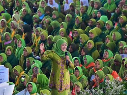 Kala Khofifah Disebut Media Asing Sosok Penentu Kemenangan Pilpres 2024