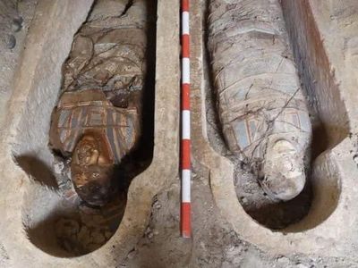 Potret Mumi-Papirus Era Yunani-Romawi Ditemukan di Mesir