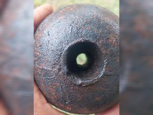 Ini Penampakan Benda yang Diduga Bom di Bangka Tengah Ini Penampakan Benda yang Diduga Bom di Bangka Tengah