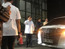 Berkemeja Biru, Prabowo-Gibran Hadiri Adu Gagasan Antikorupsi di KPK