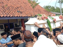 Buya Syakur Sempat Keluhkan Sakit Lambung Sebelum Wafat