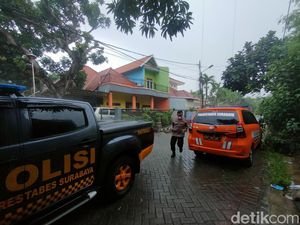Kasus Utang di Balik Rumah Surabaya Dilempari Batu Pernah Dimediasi Tapi Gagal Kasus Utang di Balik Rumah Surabaya Dilempari Batu Pernah Dimediasi Tapi Gagal