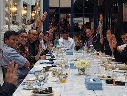 Sandiaga Kumpulkan Dewan Pakar TPN Bahas Strategi Debat Cawapres Mahfud