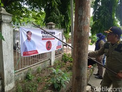 Panwascam Pinrang Tertibkan APK Prabowo-Gibran di Rumdis Dekat Rujab Bupati