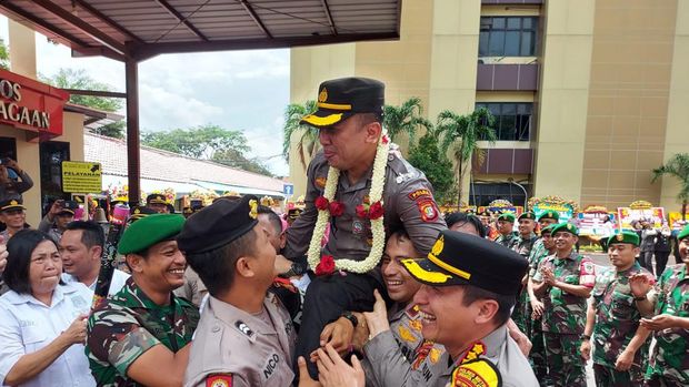 Upacara pelepasan Kombes Ade Ary Syam Indradi sebagai Kapolres Metro Jakarta Selatan, Rabu (17/1/2024).