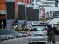 Bawaslu Bekasi: Videotron Anies Di-take Down Pihak Mal