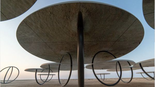 Potret Cermin-cermin Estetis di Gurun Qatar