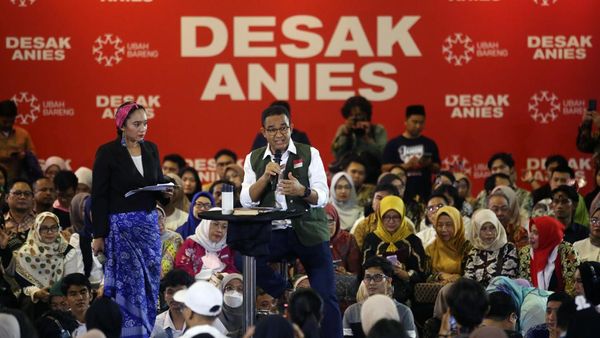 Riuh Desak Anies di Jakarta