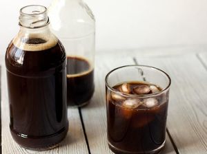 Es Kopi vs Cold Brew, Mana yang Lebih Enak dan Sehat? Es Kopi vs Cold Brew, Mana yang Lebih Enak dan Sehat?
