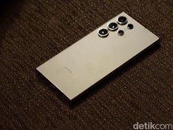 Kamera Galaxy S24 Ultra Juaranya Zoom Sampai ke Bulan