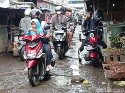 Keluh Kesah Pedagang Pasar Drive Thru Tasikmalaya