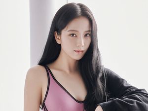 7 Gaya Seksi Jisoo BLACKPINK Jadi BA Alo Yoga, Pakai Bra Auto Sold Out 7 Gaya Seksi Jisoo BLACKPINK Jadi BA Alo Yoga, Pakai Bra Auto Sold Out