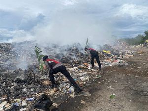 Muncul Gas Metan, TPA Jungut Batu Nusa Penida Kembali Kebakaran Muncul Gas Metan, TPA Jungut Batu Nusa Penida Kembali Kebakaran