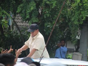 Kagetnya Prabowo Usai Jabat Tangan Warga Blora: Saya Rasakan Energi Kalian