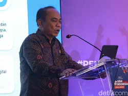 Menkominfo Pastikan Hoaks Langsung Diselesaikan Secara Adat Digital