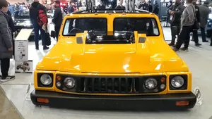 Penampakan Dua Suzuki Jimny Digabung Jadi Satu, Kayak Nggak Pakai Roda