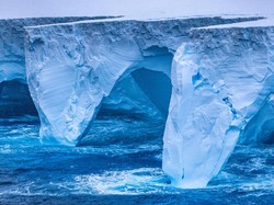 Kala Gunung Es Terbesar Berpotensi Tabrak Pulau Bikin Was-was Ilmuwan