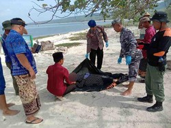 Polres Buleleng Periksa Sidik Jari Mayat yang Ditemukan di Selat Bali