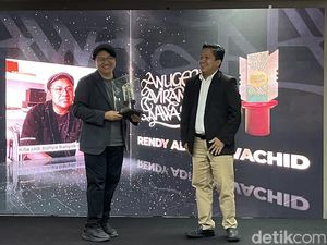 Pemuda Bandung Ini Sabet Anugerah Avirama Nawasena dari SBM ITB