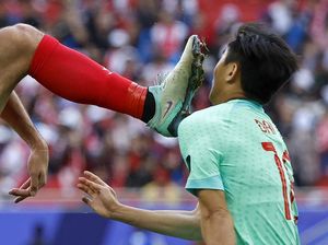 Piala Asia 2023: Heboh Tendangan Kungfu di Laga Lebanon Vs China Piala Asia 2023: Heboh Tendangan Kungfu di Laga Lebanon Vs China