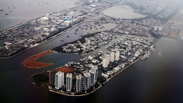 Potret dari Udara Pesisir Utara Jakarta