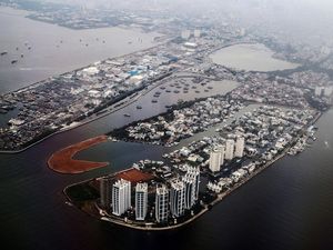 Potret dari Udara Pesisir Utara Jakarta Potret dari Udara Pesisir Utara Jakarta