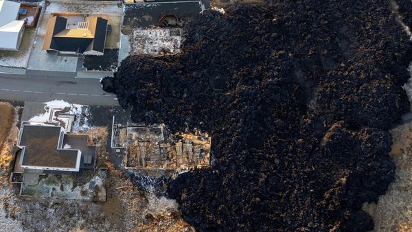 Potret Kerusakan Akibat Lava Panas Gunung Meletus di Islandia