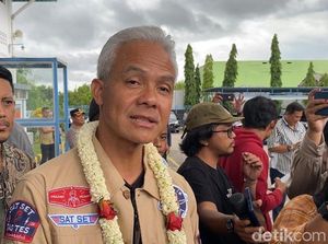 150 Kader Mundur dari PDIP, Ganjar: Hilang Satu Tumbuh Seribu 150 Kader Mundur dari PDIP, Ganjar: Hilang Satu Tumbuh Seribu