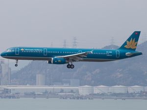 2 Pesawat Vietnam Airlines Senggolan di Bandara, 4 Pilot Langsung Diskors! 2 Pesawat Vietnam Airlines Senggolan di Bandara, 4 Pilot Langsung Diskors!