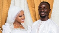 Viral Foto Sadio Mane Bersama Istri dan Anak Setelah Menang Piala Afrika 2025