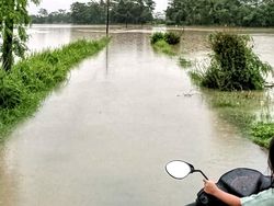 Banjir Genangi Akses Jalan di Tiga Desa Wilayah Ciemas Sukabumi