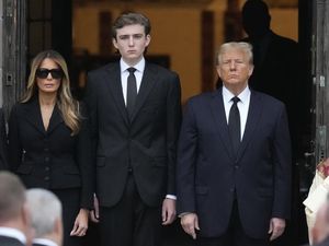 8 Foto Barron, Anak Donald Trump Jadi Sorotan Tingginya 2 Meter di Usia 17