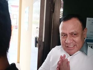 Video: Anggota Komisi III DPR Minta Polisi Segera Tangkap Paksa Firli Bahuri Video: Anggota Komisi III DPR Minta Polisi Segera Tangkap Paksa Firli Bahuri