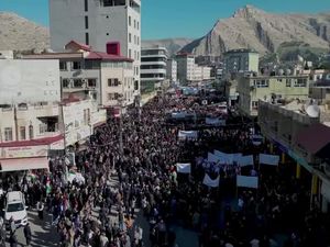 Warga Irak Demo, Pertanyakan Respons Pemerintah soal Serangan Rudal Iran