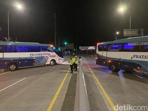 7 Bus Rombongan SMAN 1 Sidoarjo yang Tak Kecelakaan Dikawal Pulang 7 Bus Rombongan SMAN 1 Sidoarjo yang Tak Kecelakaan Dikawal Pulang