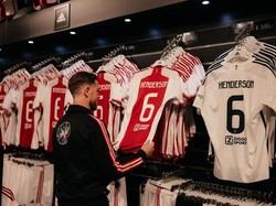 Ajax: Maaf Henderson, Nomor 14 Tidak Bisa Dipakai