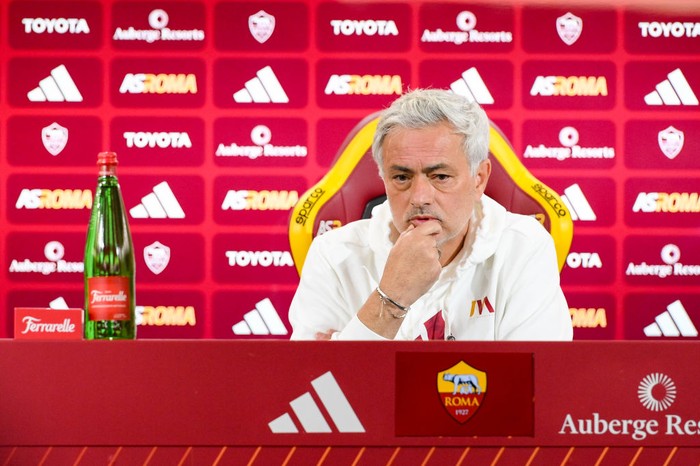 Jose Mourinho ROME, ITALY - JANUARY 13: AS Roma coach Josè Mourinho during a press conference at Centro Sportivo Fulvio Bernardini on January 13, 2024 in Rome, Italy. (Photo by Fabio Rossi/AS Roma via Getty Images)