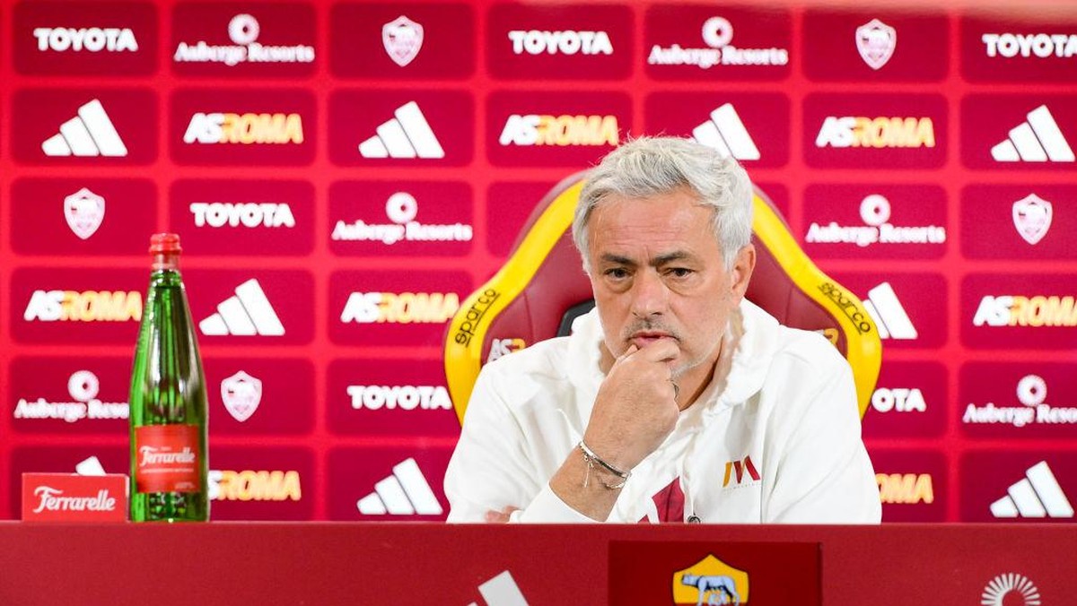 Jose Mourinho mendapat pesangon lebih dari 100 juta dolar AS selama kariernya (AS Roma via Getty Images/Fabio Rossi)