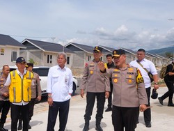 Kapolda Sulteng-Asops Kapolri Tinjau Progres Huntap Korban Gempa dan Tsunami