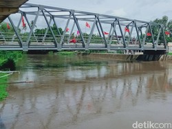Waspada Lur! Debit Air Sungai Dengkeng di Klaten Mulai Naik