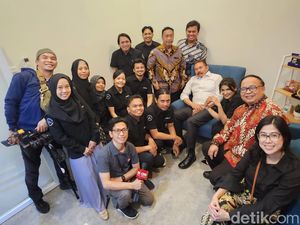 Momen Hangat Jaksa Agung ST Burhanuddin di Kantor detikSulsel Momen Hangat Jaksa Agung ST Burhanuddin di Kantor detikSulsel